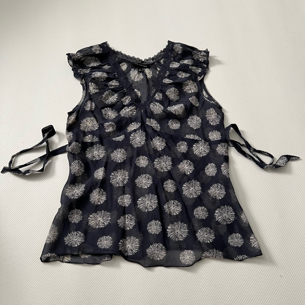 The Limited V Neck Blouse - Floral Navy Blue